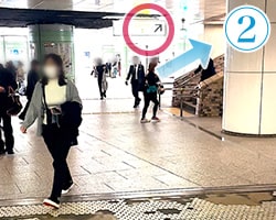 「JR新宿駅」西口改札から新宿院までの道順2